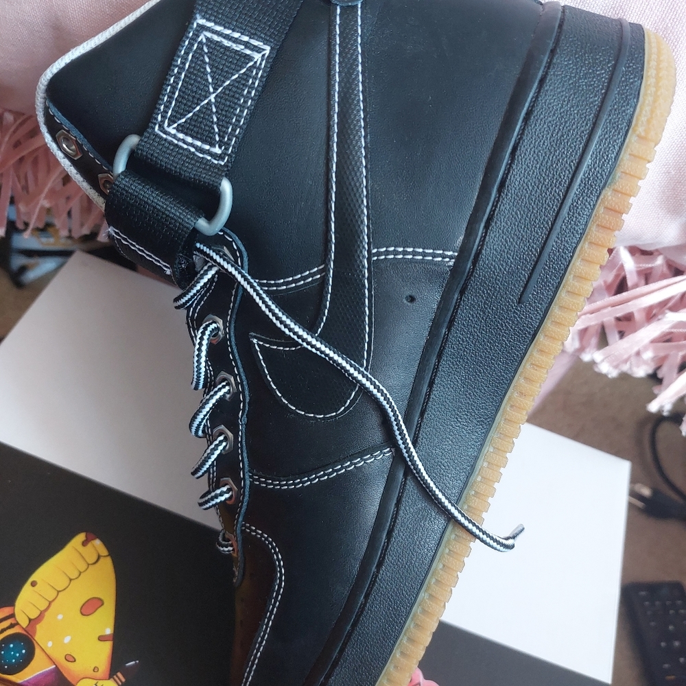 Nike Air force Ones 8.5 M -10Wm - Picture 3 of 7